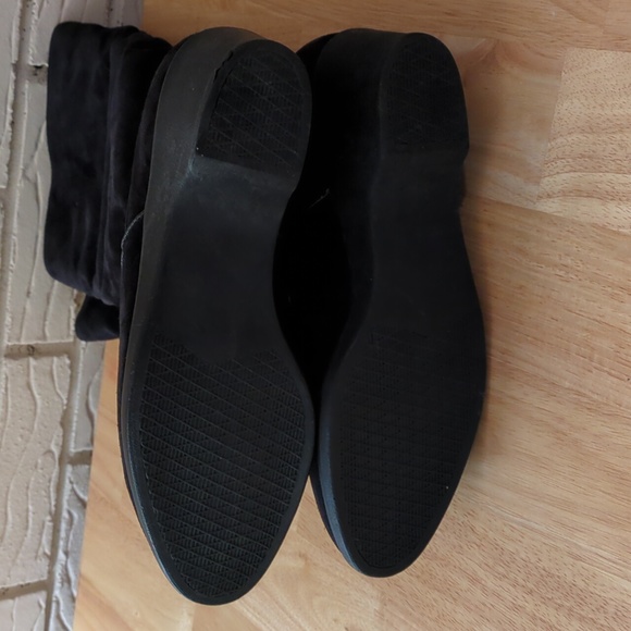 L.L. Bean shearling and suede boots. Made in England. - Picture 3 of 8